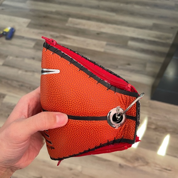 Handmade basketball Clutch - Picture 10 of 12